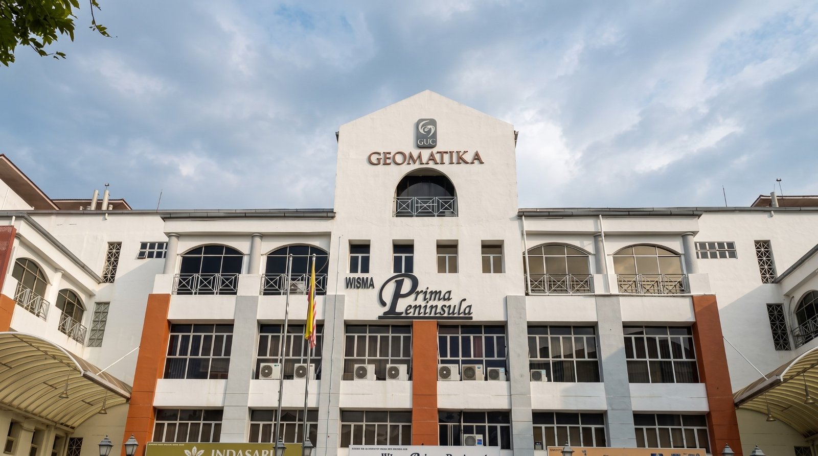Geomatika University College campus